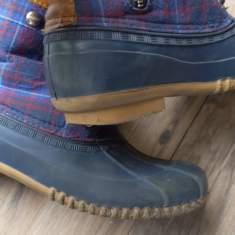Tommy Hilfiger duck boots - Picture 11 of 11